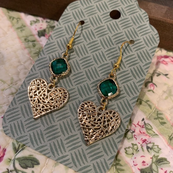 Dangle Heart Earrings - Picture 1 of 4